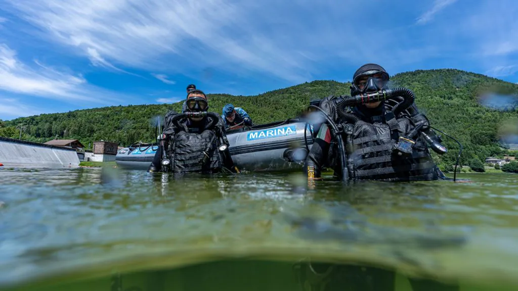 COMSUBIN, closed-circuit rebreather training completed in Lake Serraia for Divers COMSUBIN, closed-circuit rebreather training completed in Lake Serraia for Divers