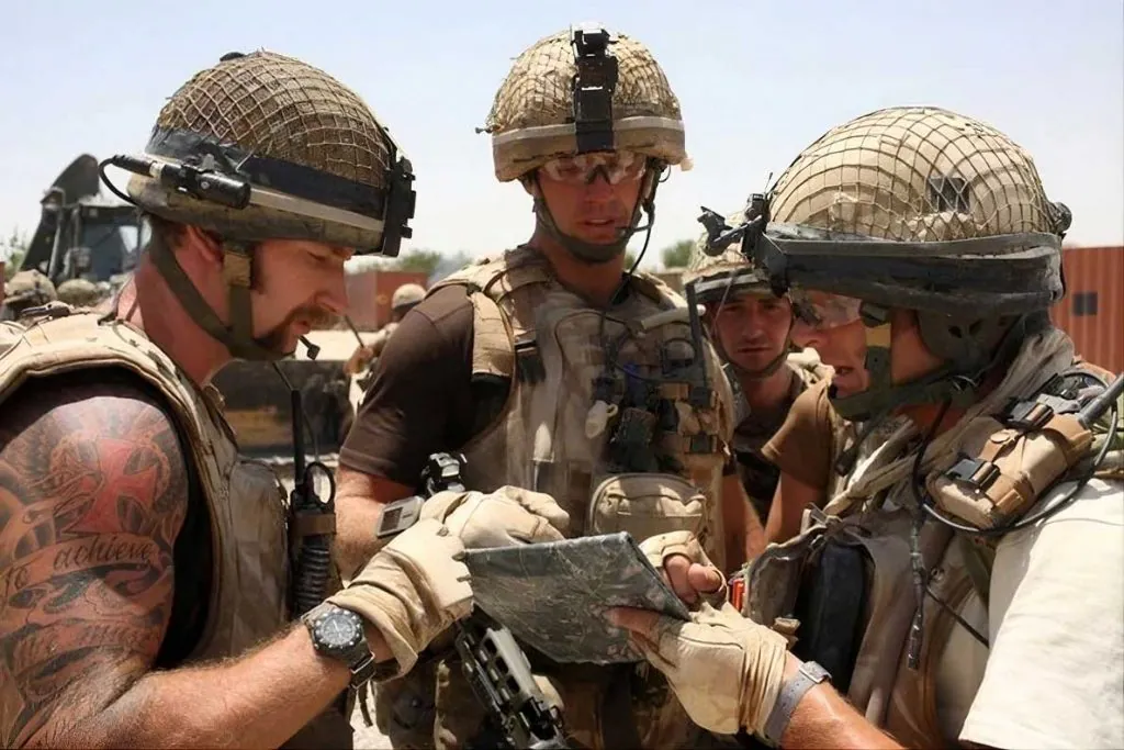 Paracadutisti e Forze Speciali sempre pi&ugrave; vicini: i modelli europei e il caso italiano