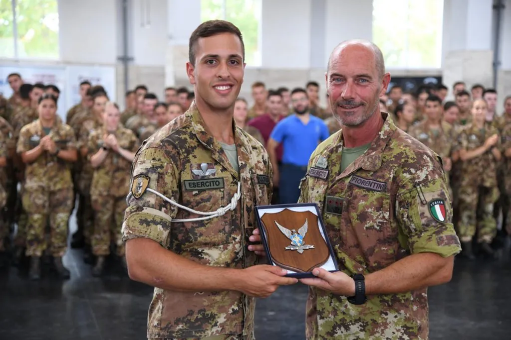 Accademia Militare, abilitazione all'aviolancio per gli Allievi Ufficiali del 206° Corso “Dignità” Dal coraggio alla leadership: gli Allievi Ufficiali del 206° Corso “Dignità” conquistano il brevetto di paracadutista militare