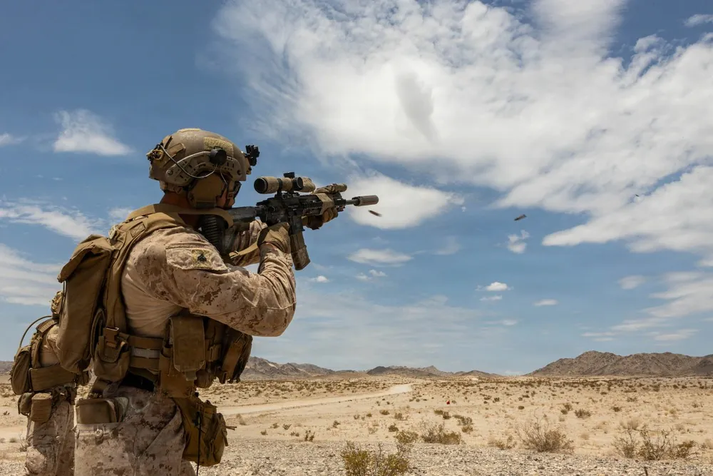 Piombo e Elica: Come i Marines Abbatteranno i Droni con i Loro Fucili